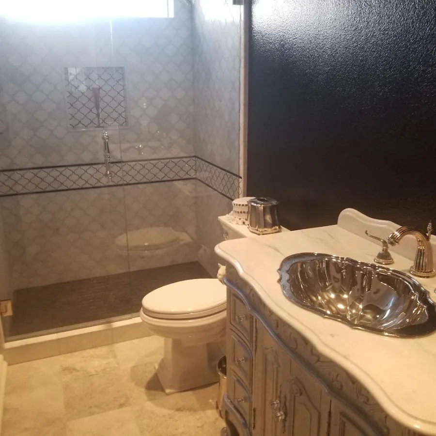 Professional plumbing work and bathroom remodeling in Maplewood